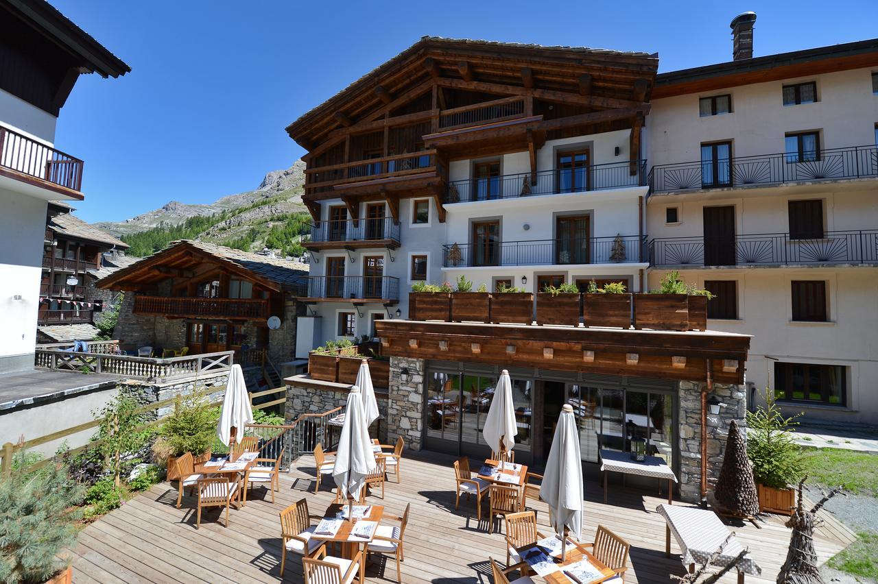 Maison De Famille Les 5 Freres Val-dʼIsère Exteriör bild