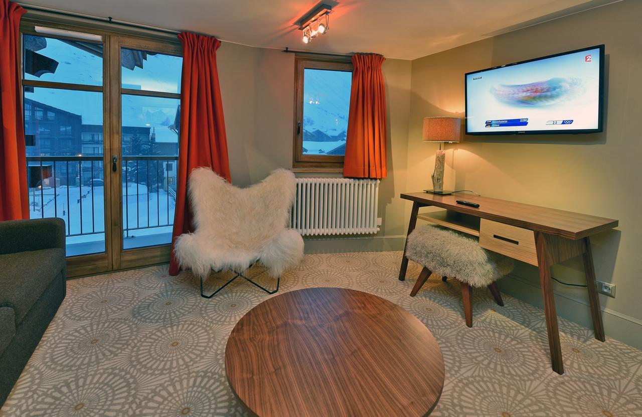 Maison De Famille Les 5 Freres Val-dʼIsère Exteriör bild